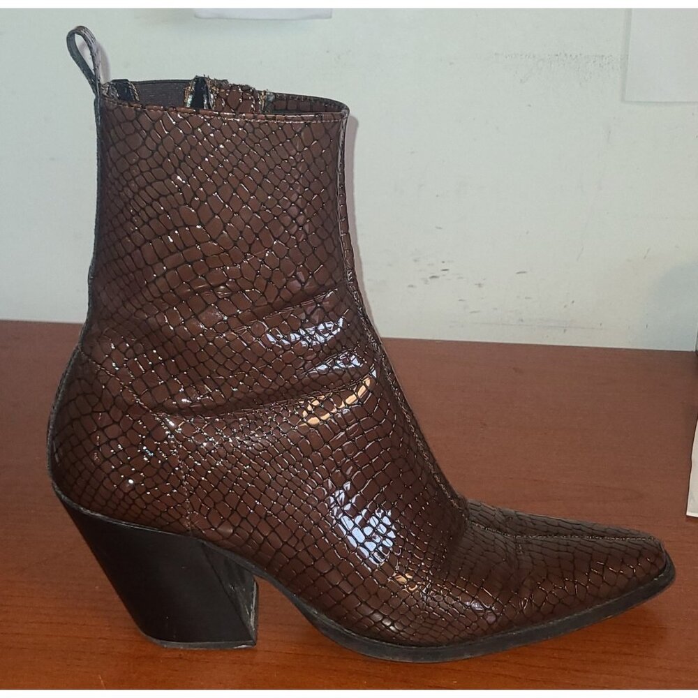ASOS Chelsea Boots Mens Sz.11 Brown Faux Snakeskin Pointed Toe Zip Up Block Heel